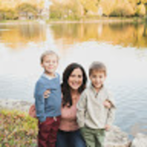 Meet your Posher, Heather - Picture 1 of 1